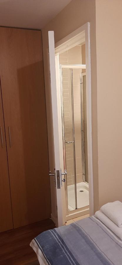 Delightful Home Stay - Double Ensuiteroom. Glasgow Extérieur photo