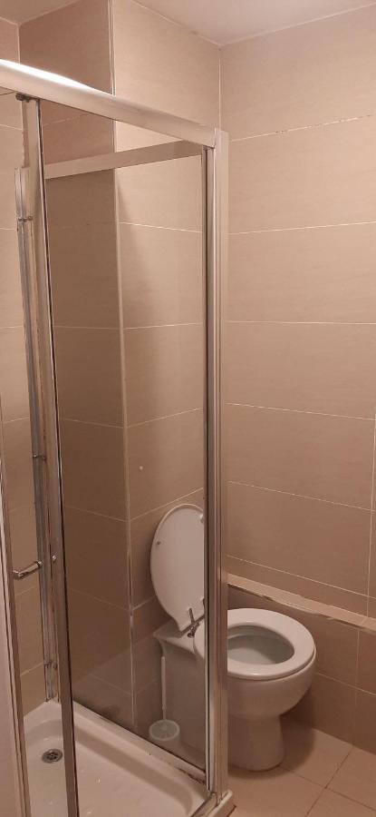 Delightful Home Stay - Double Ensuiteroom. Glasgow Extérieur photo