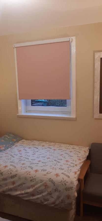 Delightful Home Stay - Double Ensuiteroom. Glasgow Extérieur photo